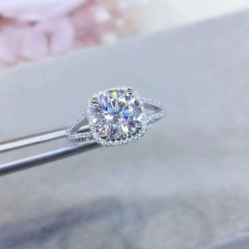 통과  다이아몬드 테스트 라운드 모양 MOISSANITE S925 은반지 D 색상 선명도 VVS 클래식 반지 여성 럭셔리 보석 선물